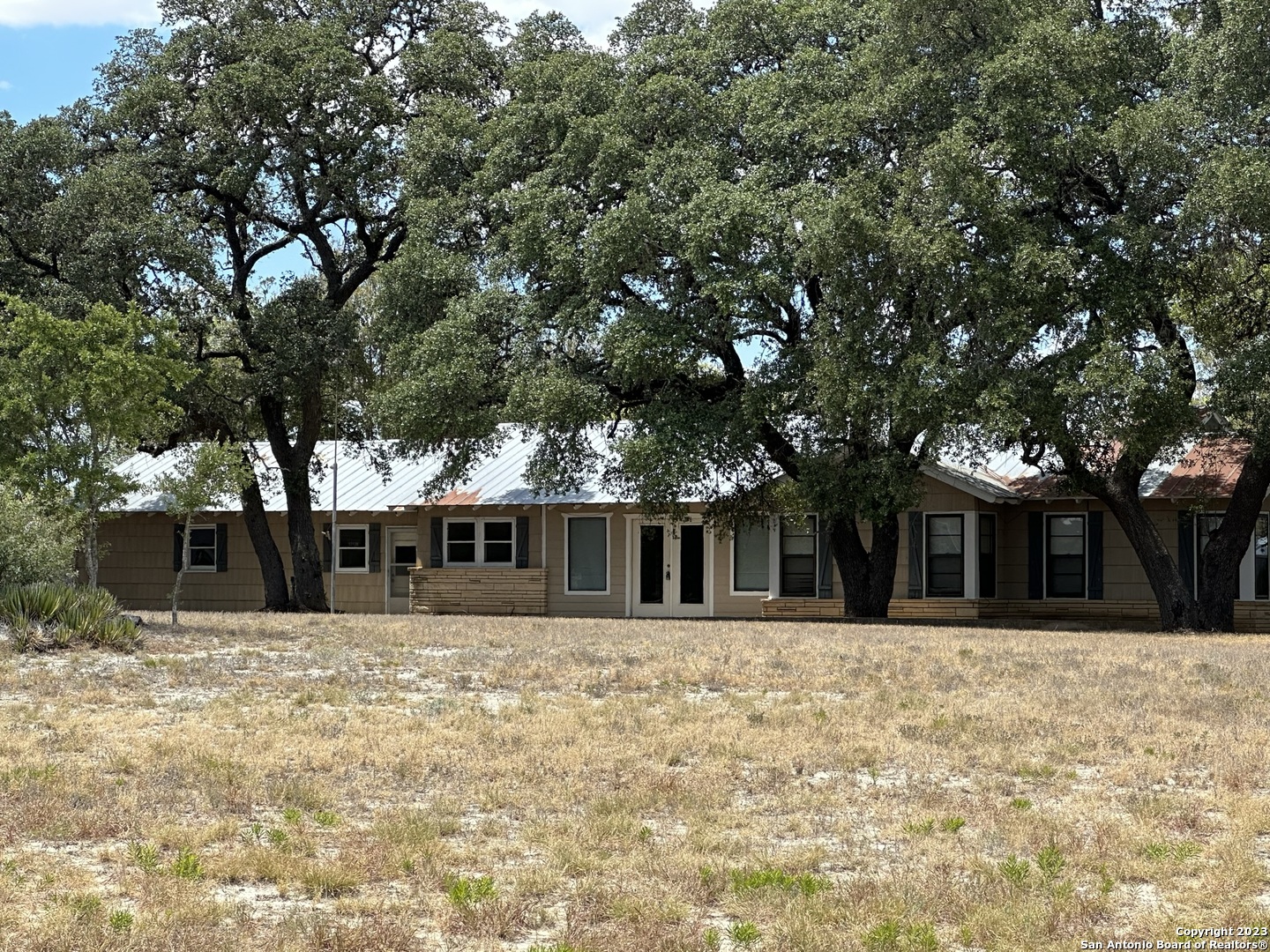 1712 B FM 470, Bandera, TX 78003