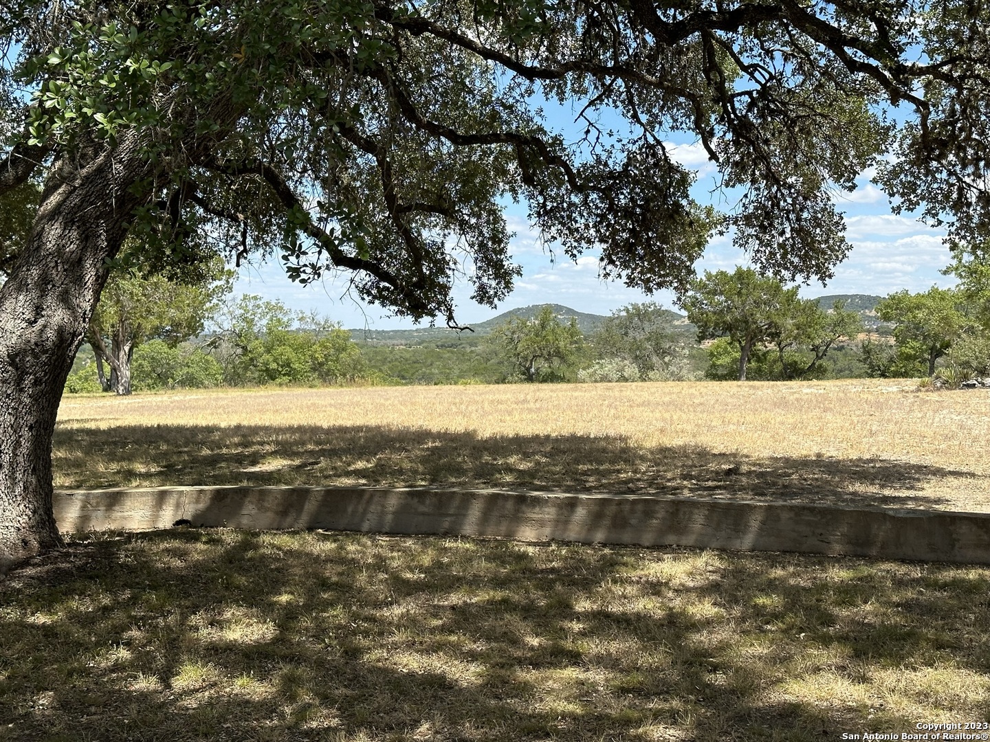 1712 B FM 470, Bandera, TX 78003
