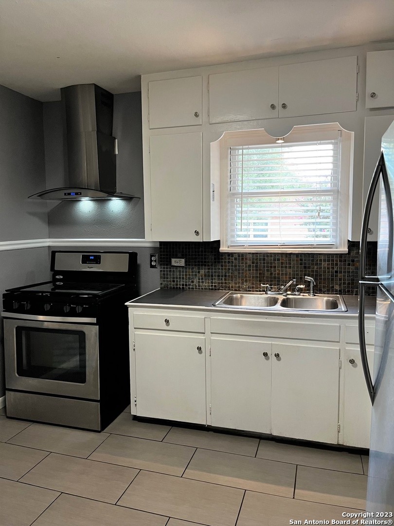 146 RODENA ST, San Antonio, TX 78201