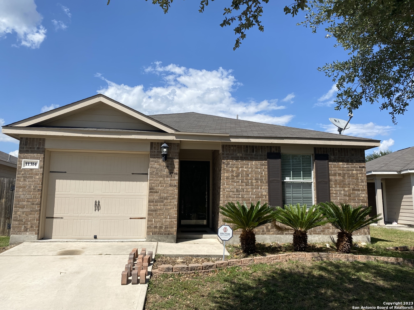 眞呼 deadman kein 11314 BUCK CYN, SAN ANTONIO, TX 78252 | 1710720 | Douglas