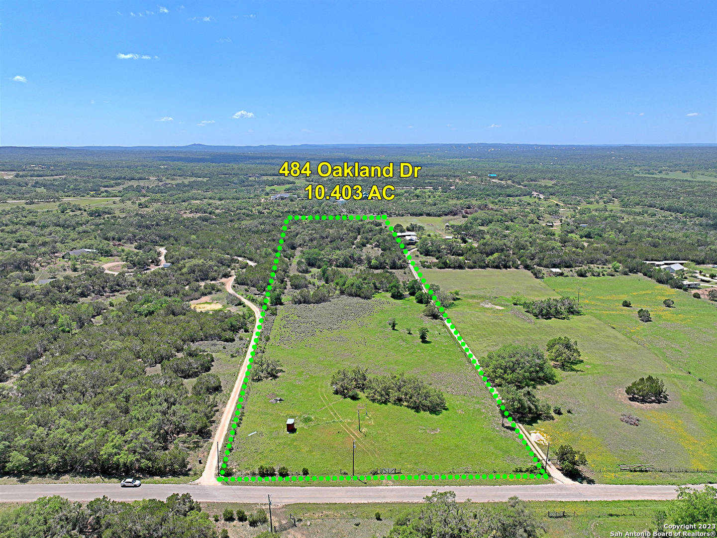 Photo of 484 Oakland Dr in Blanco, TX