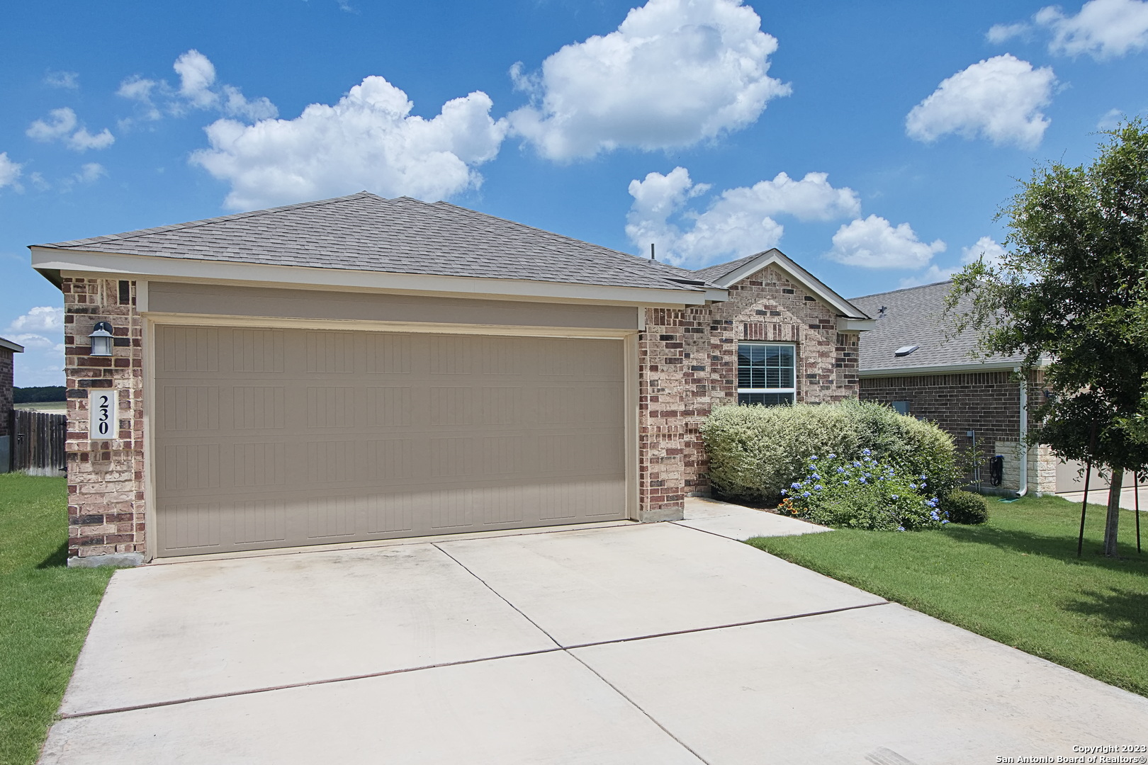 230 Holland Park, Schertz, TX 78108
