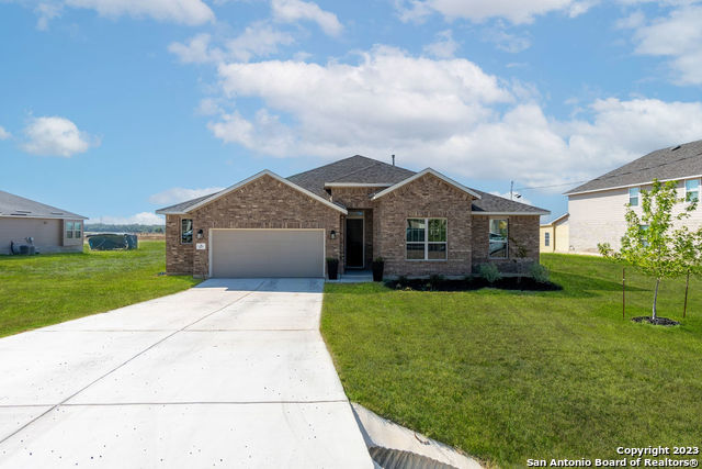 Photo of 117 Willow Oak in Floresville, TX