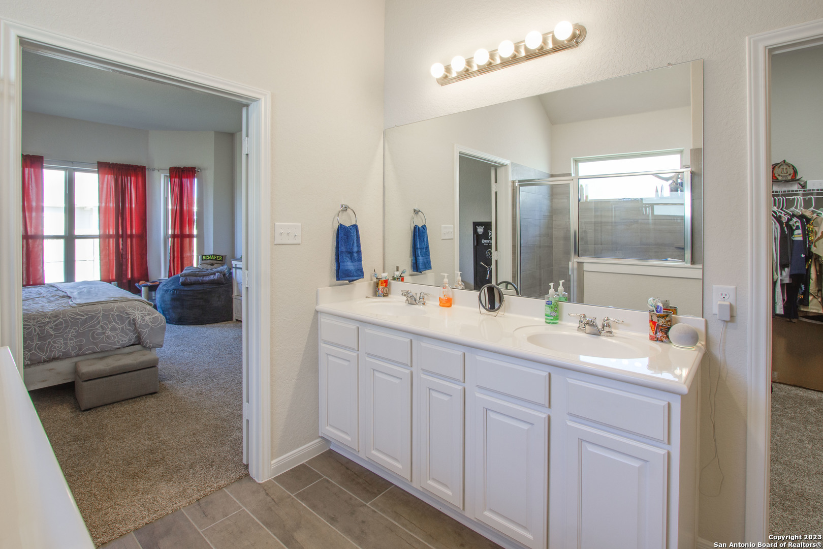 221 STAG WAY, Schertz, TX 78108