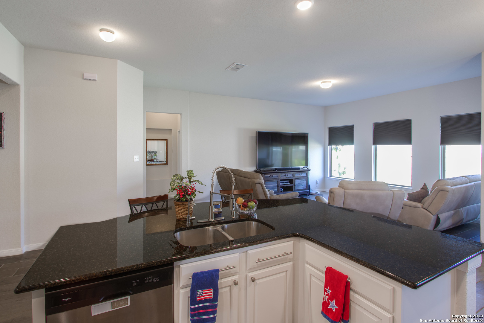 221 STAG WAY, Schertz, TX 78108