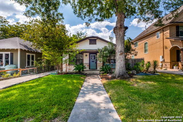 Photo of 230 Normandy Ave in Alamo Heights, TX