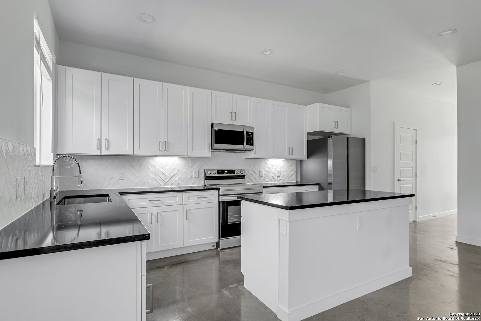 903 Piedmont Ave, San Antonio, TX 78210