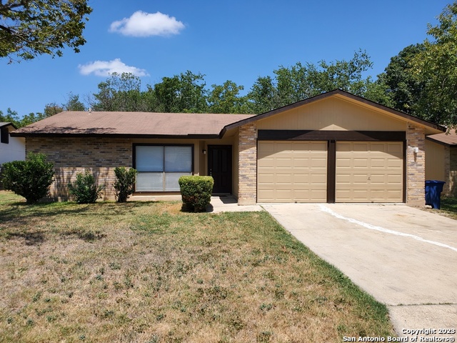 Property photo for 915 HAYLOFT LN, San Antonio, TX