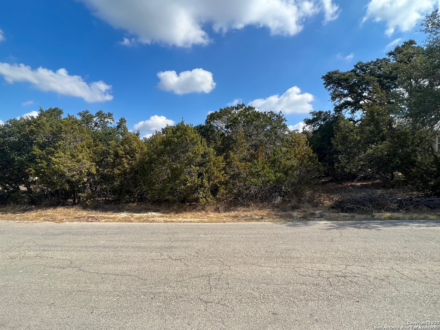 Photo of 470 Overlook Dr in Canyon Lake, TX