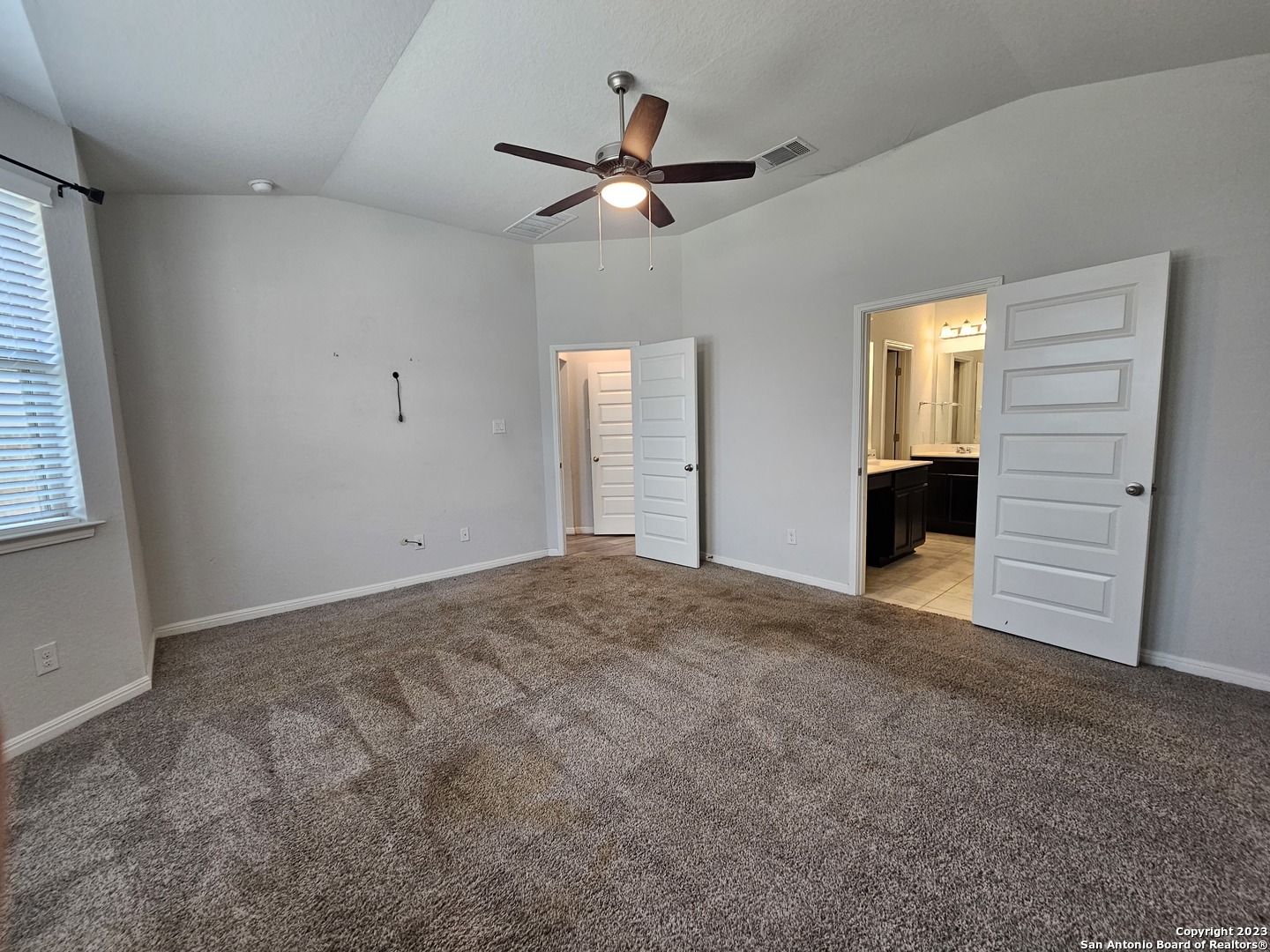 4714 NIGHT HERDER, St Hedwig, TX 78152