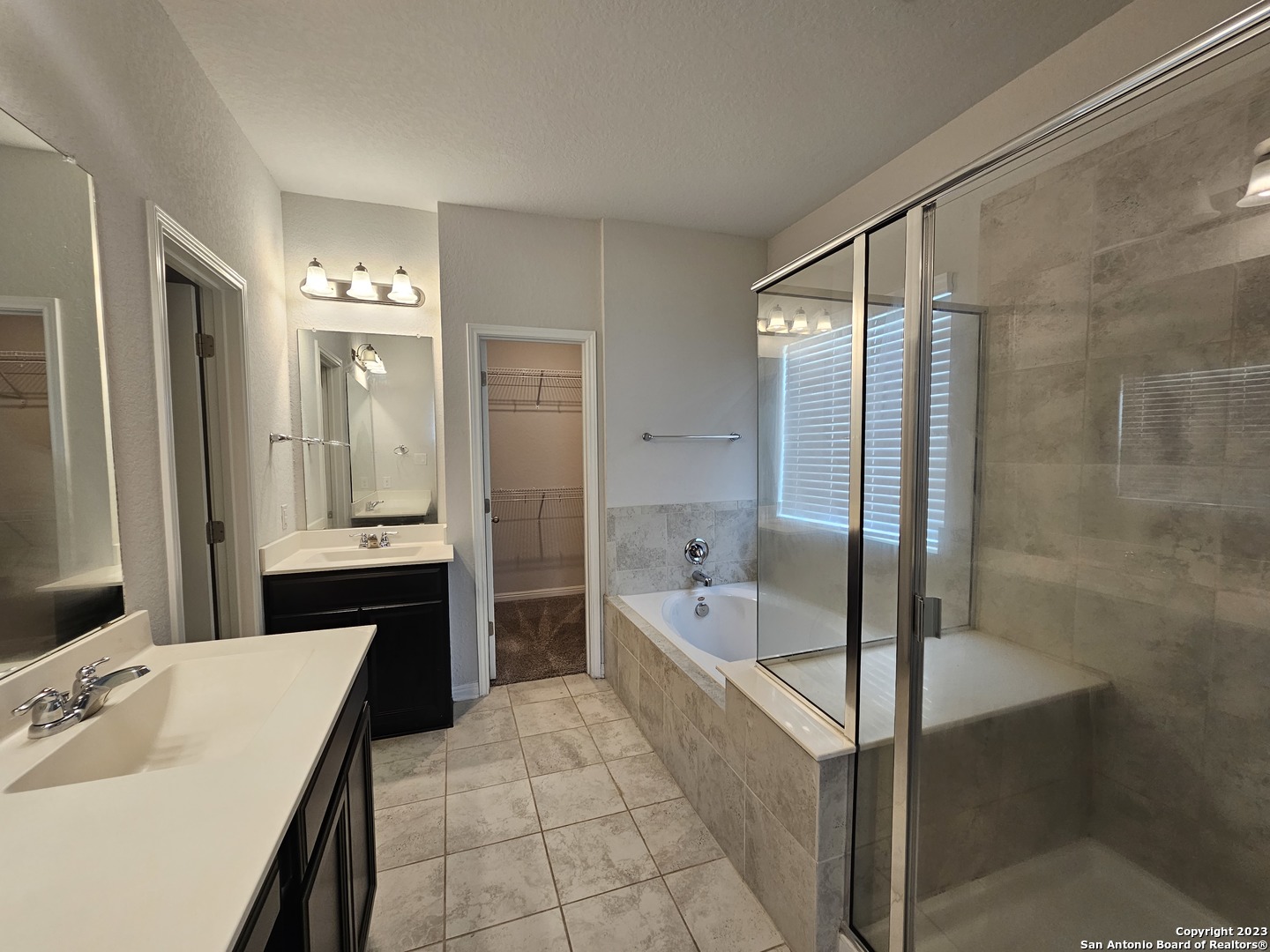 4714 NIGHT HERDER, St Hedwig, TX 78152