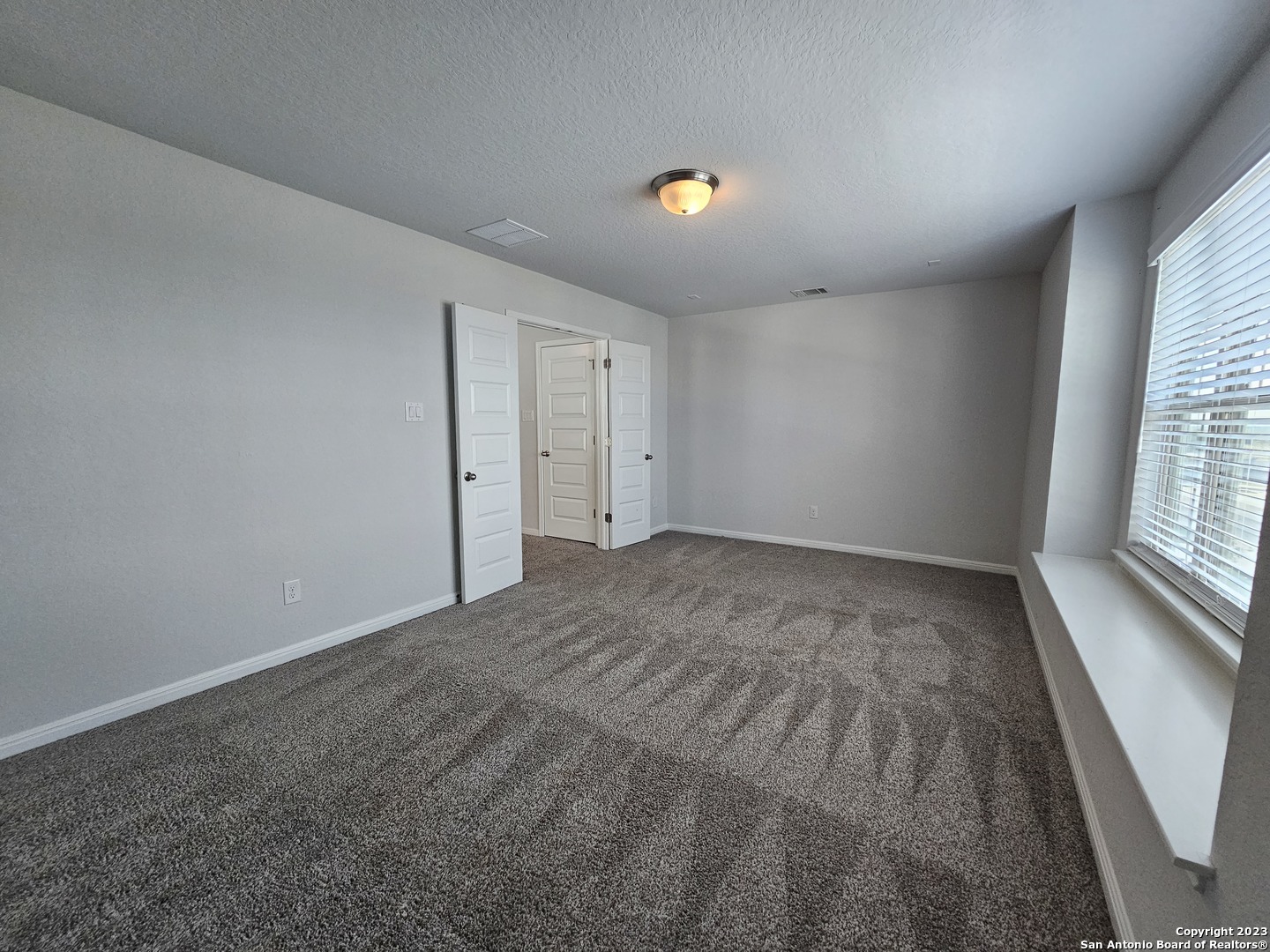 4714 NIGHT HERDER, St Hedwig, TX 78152