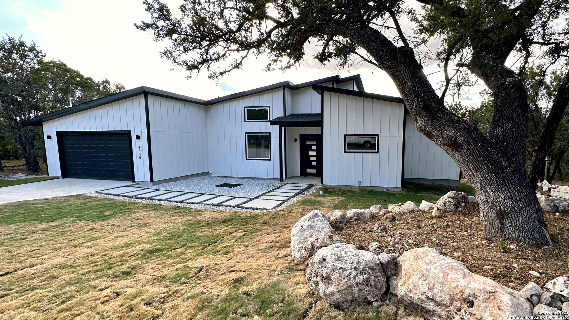 Photo of 4455 Tanglewood Trl in Spring Branch, TX