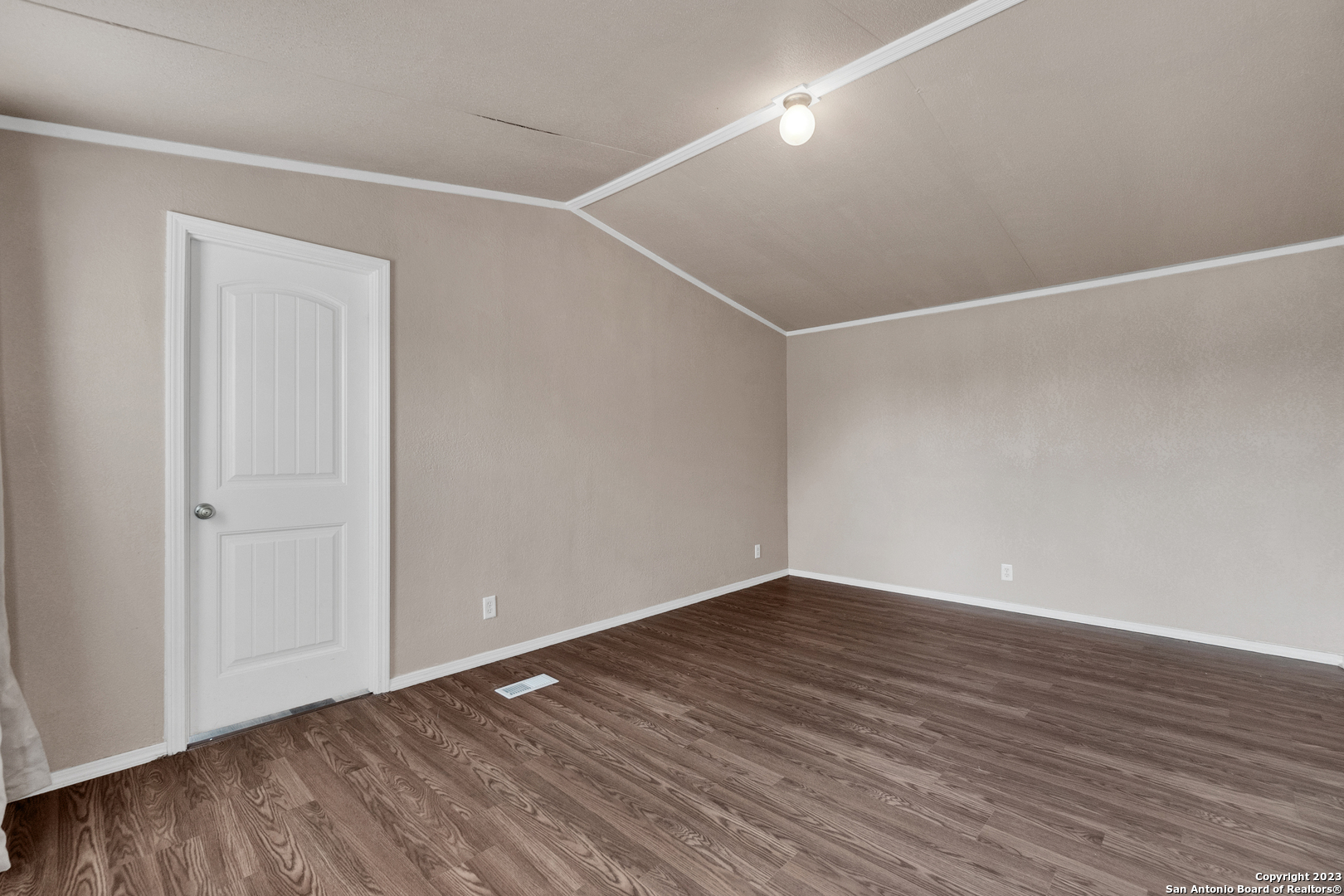 1956 MOGFORD RD San Antonio TX 782649224 Brohill Realty LTD