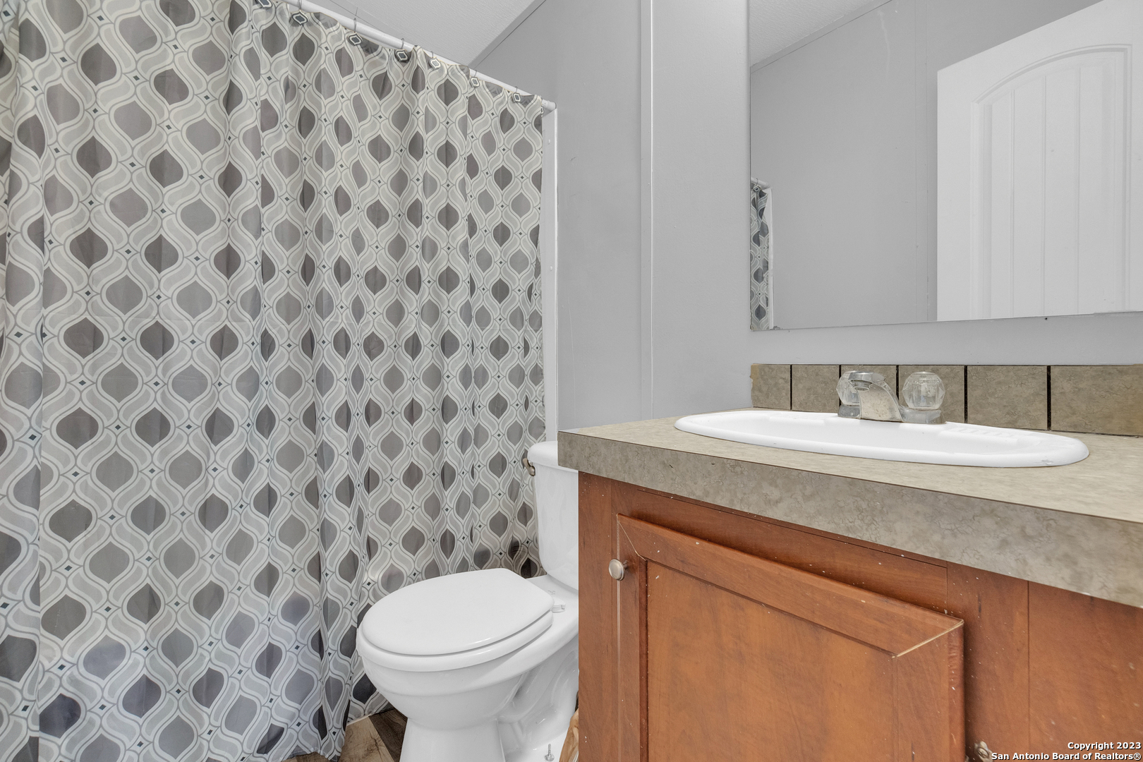 1956 MOGFORD RD San Antonio TX 782649224 Brohill Realty LTD