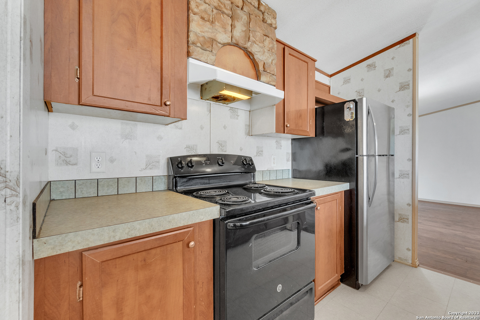 1956 MOGFORD RD San Antonio TX 782649224 Brohill Realty LTD