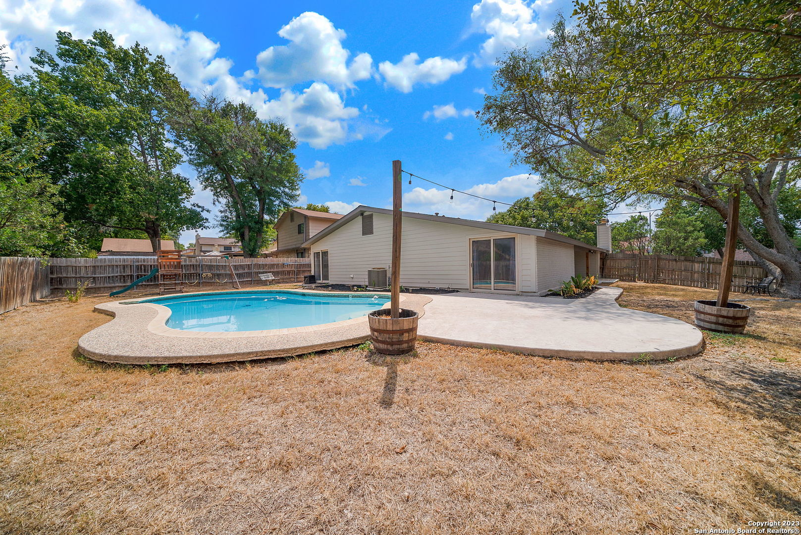 Photo of 3501 Forest Glade St in San Antonio, TX