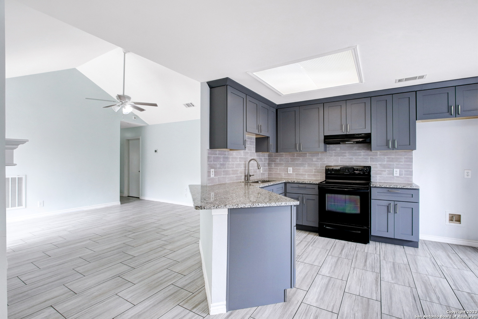 5531 IVANHOE ST, San Antonio, TX 78228