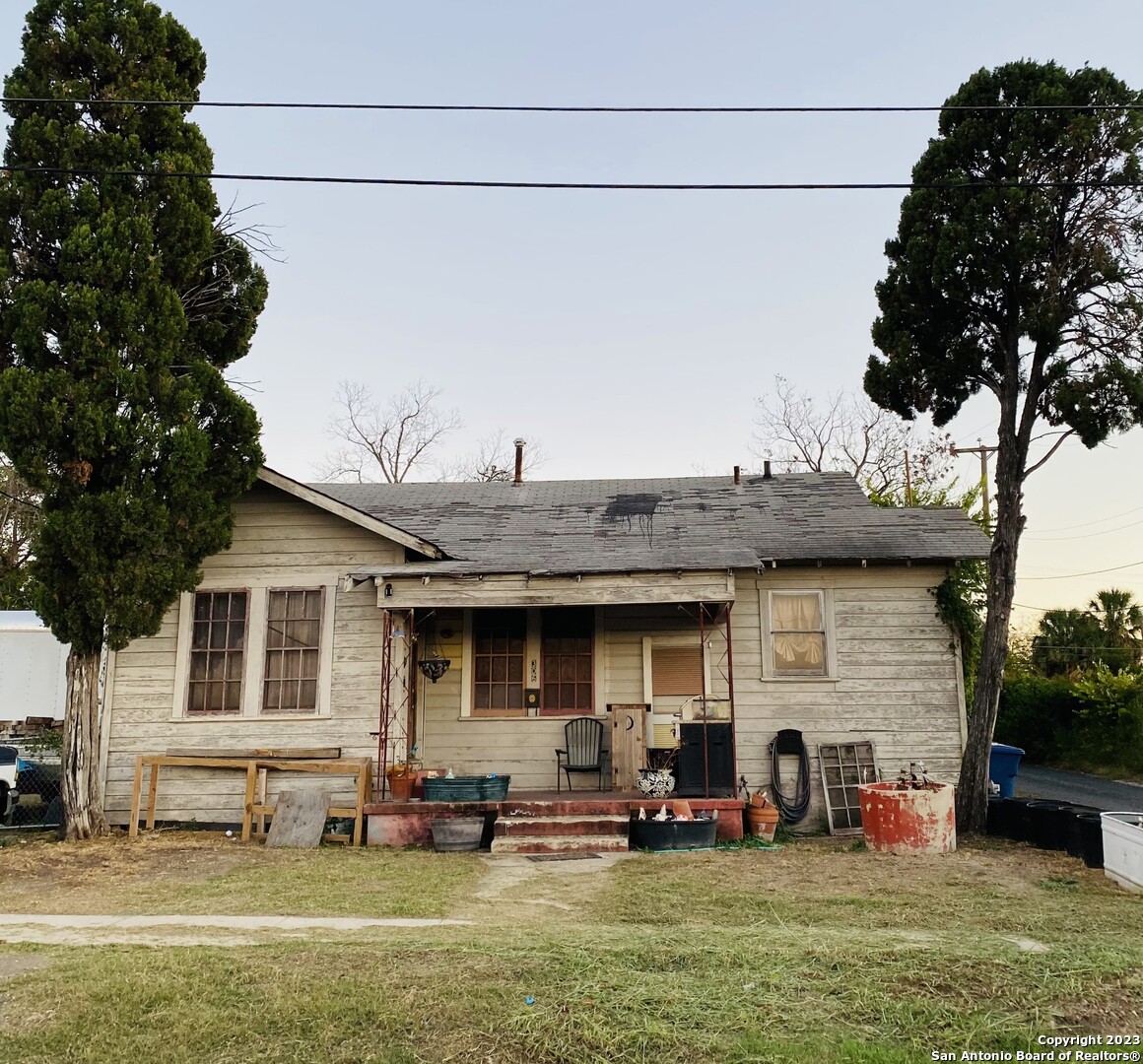 Photo of 306 Nika St in San Antonio, TX