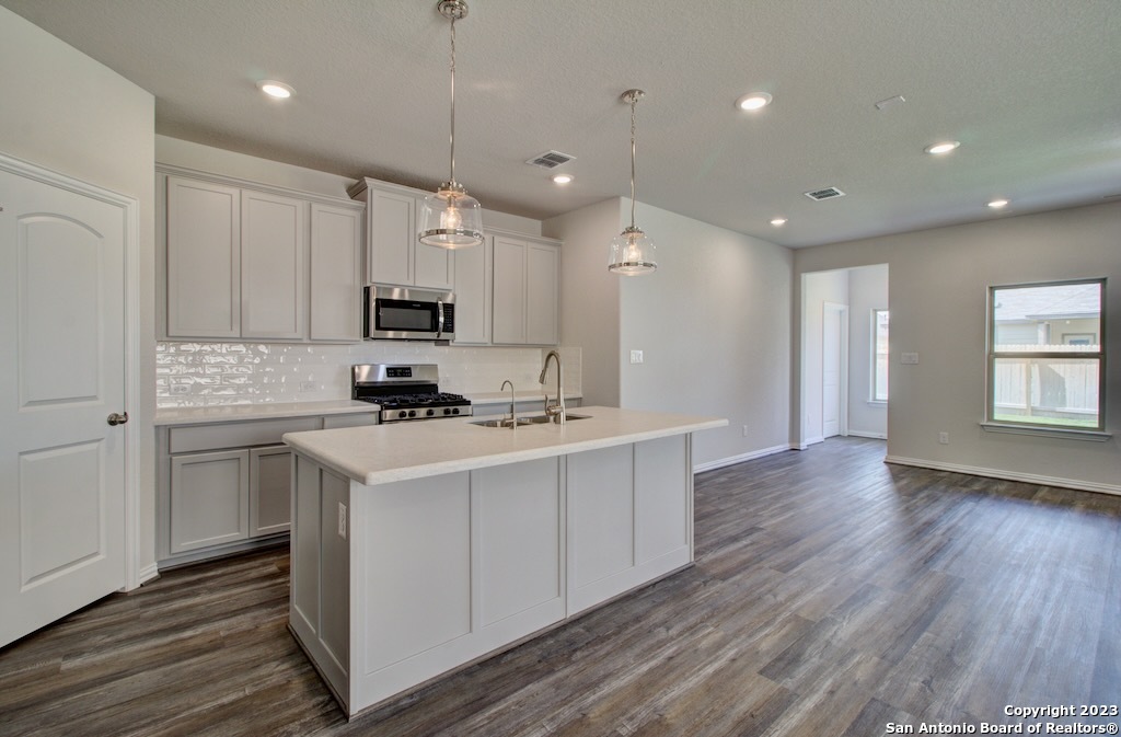 Photo of 2052 Adeline Wy in New Braunfels, TX
