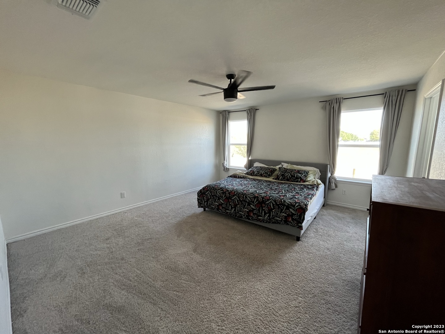 4684 VIA SONOMA TRL, Converse, TX 78109
