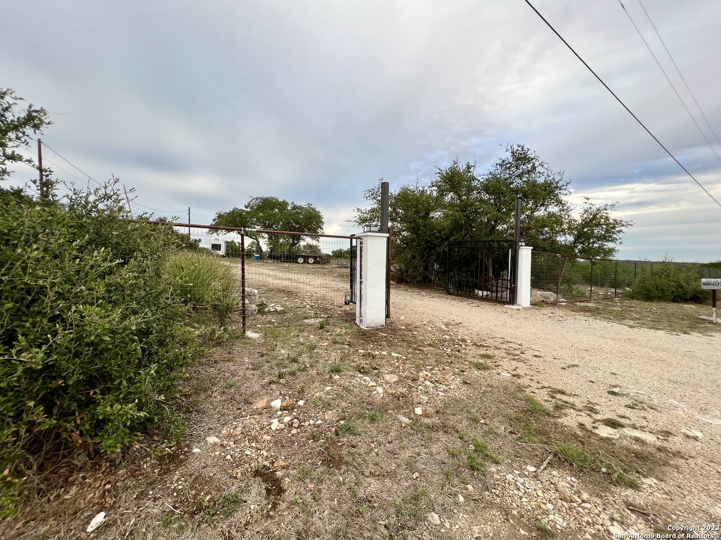 Photo of 269 County Rd 267 in Mico, TX