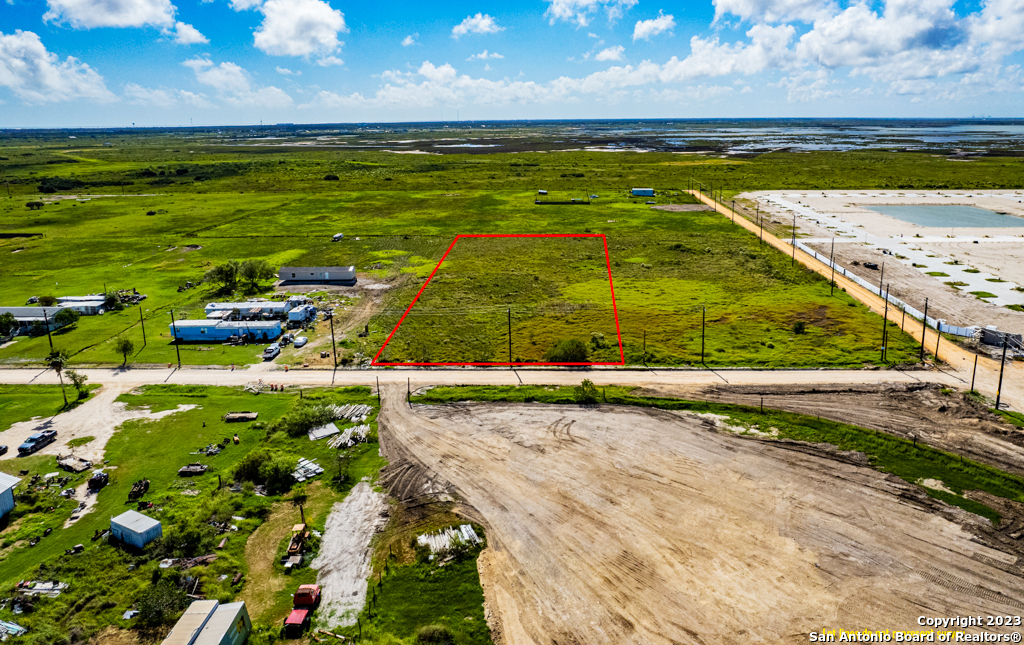 Photo of 461 Rattlesnake Point Rd in Rockport, TX