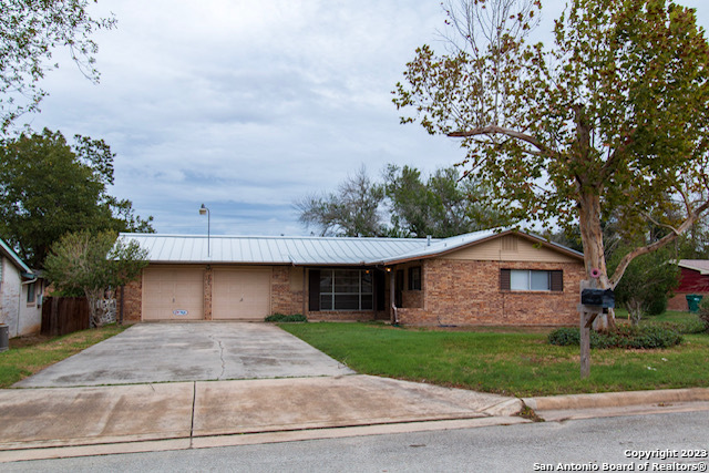 Photo of 109 Furlong Dr in Universal City, TX