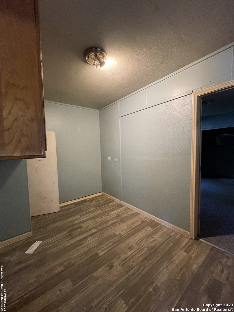 1406 WYOMING ST, San Antonio, TX 78203