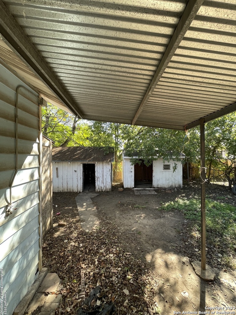 1406 WYOMING ST, San Antonio, TX 78203