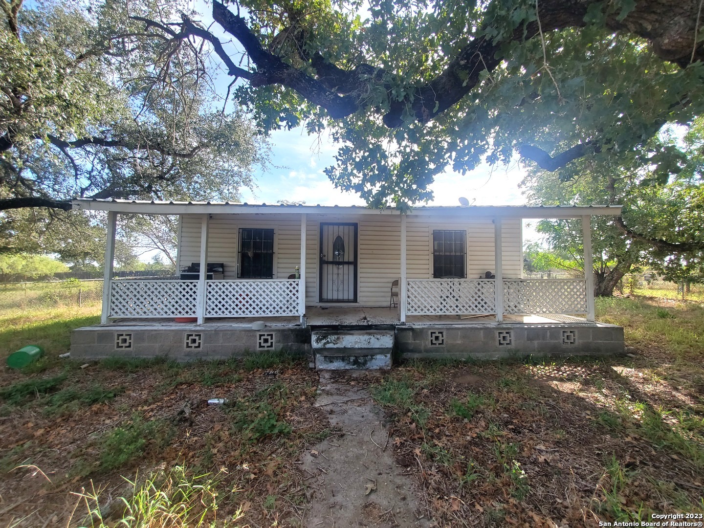 Photo of 168 Mcconnell Rd in Somerset, TX