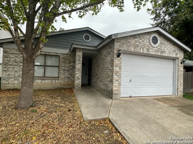 2919 BEECH PLAIN DR, San Antonio, TX 78245