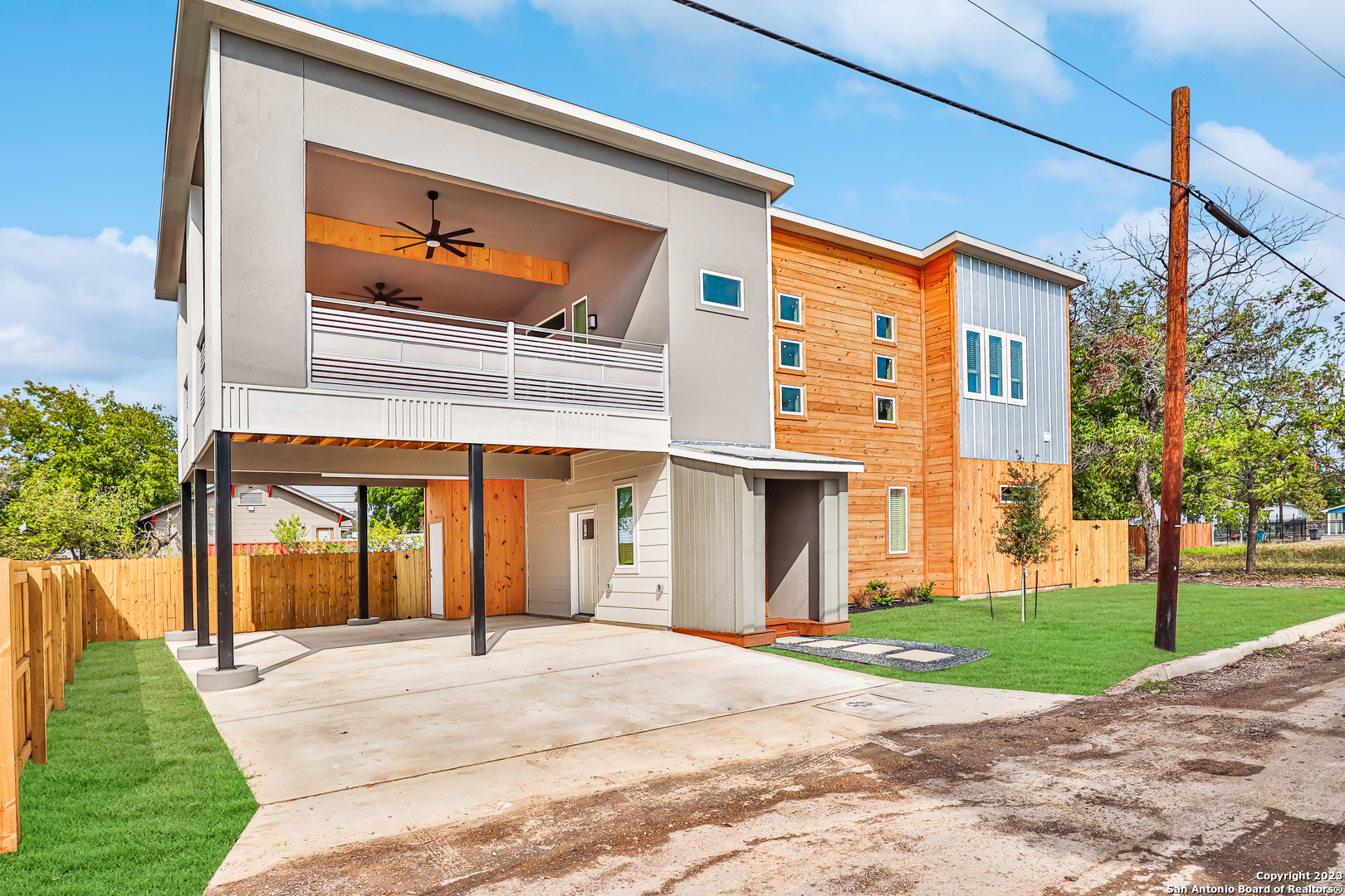 Photo of 511 Sharer St in San Antonio, TX