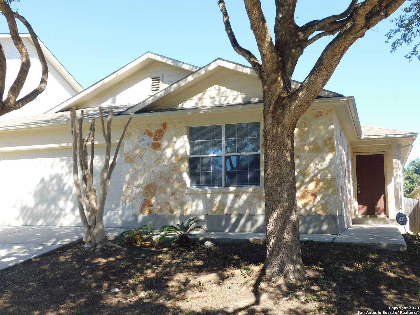 Photo of 220 Clydesdale St in Cibolo, TX