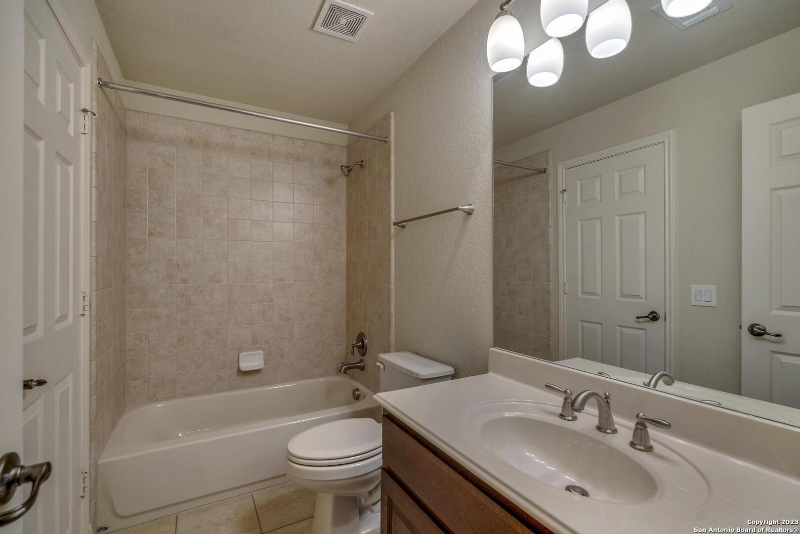 242 Tranquil Oak, San Antonio, TX 78260