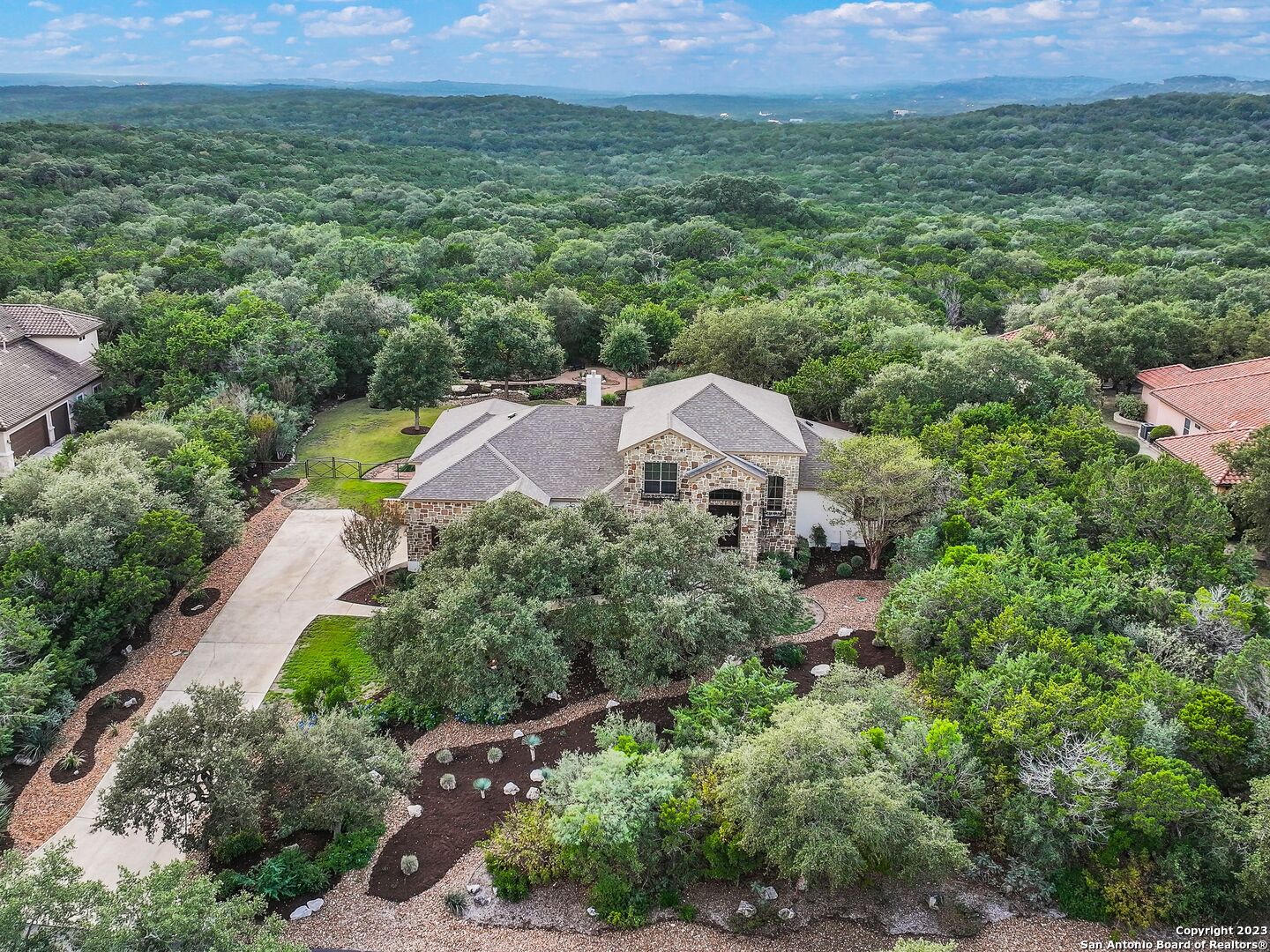 Photo of 18347 Shadow Canyon Dr in Helotes, TX