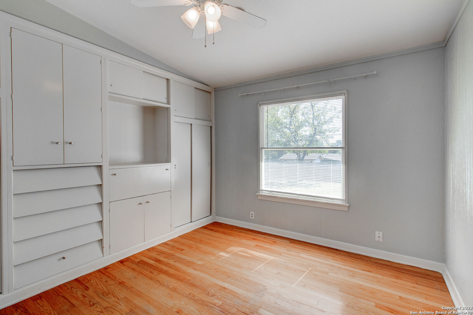 130 SOUTHILL RD, San Antonio, TX 78201