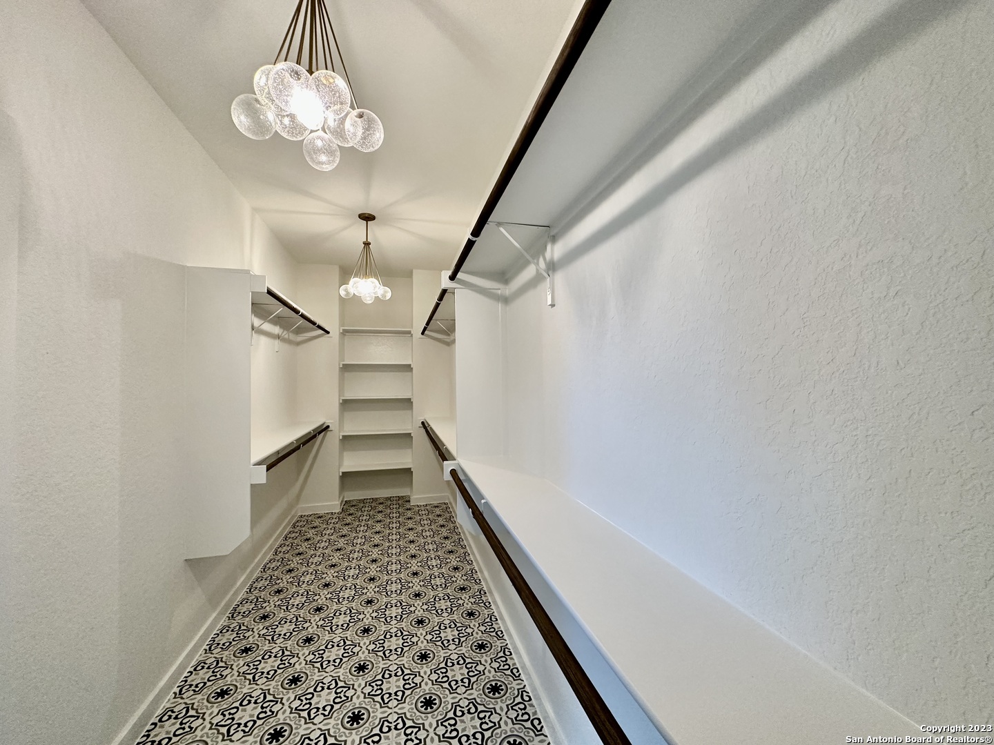 5843 Whitby Rd, #2, San Antonio, TX 78240