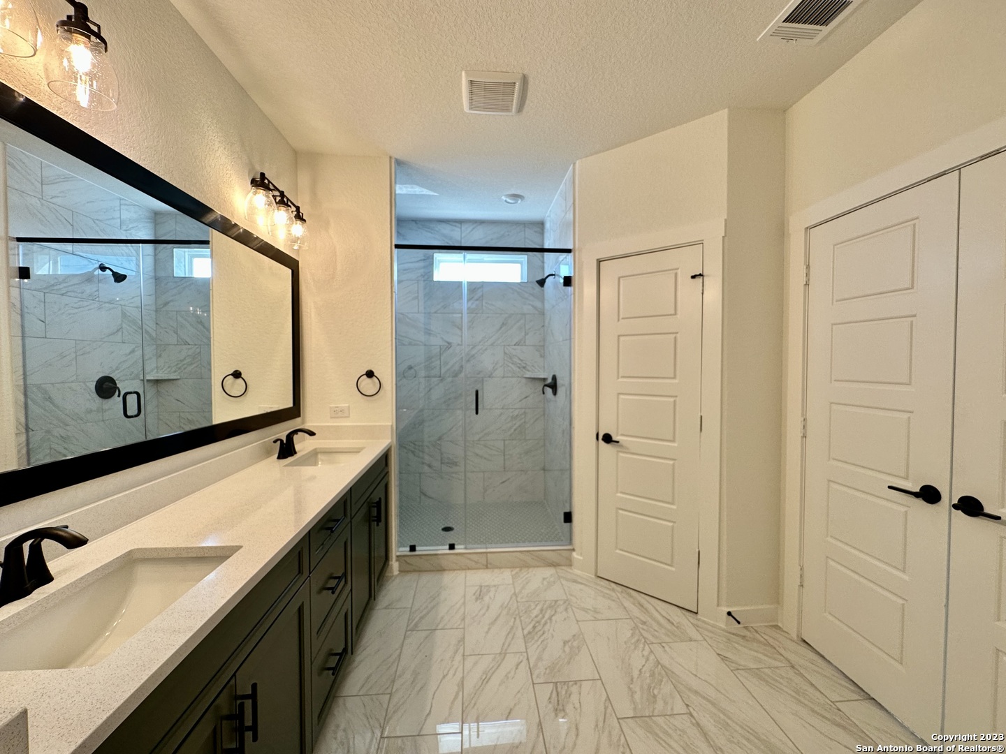 5843 Whitby Rd, #2, San Antonio, TX 78240
