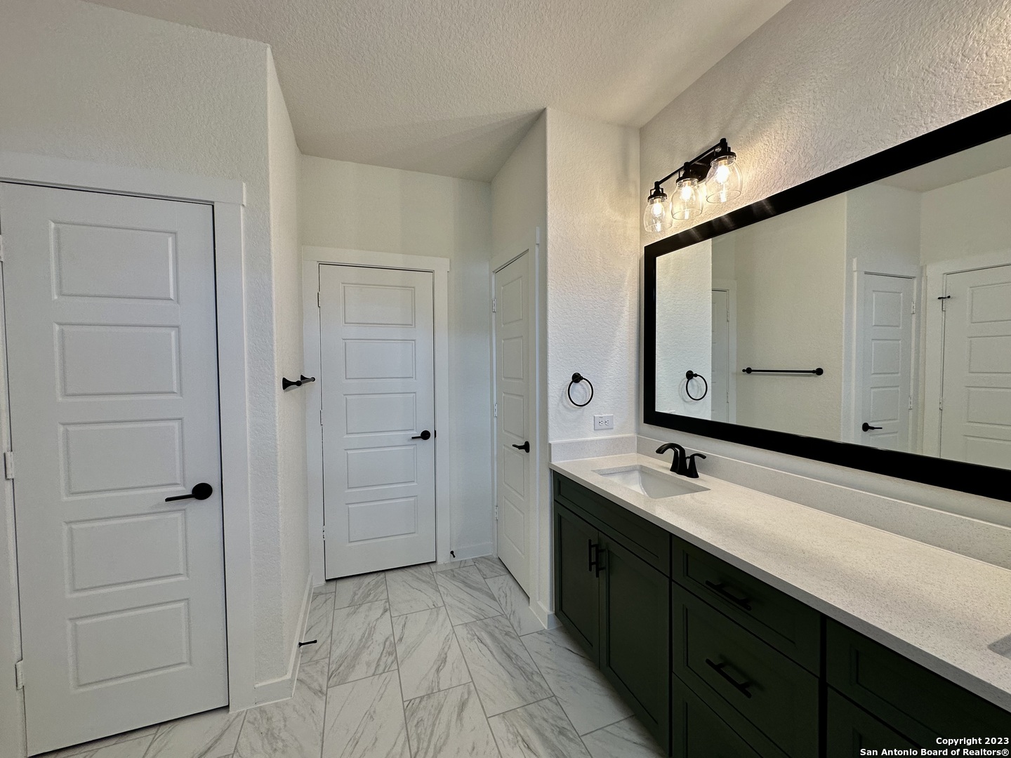 5843 Whitby Rd, #2, San Antonio, TX 78240