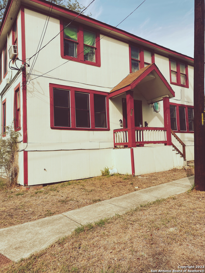 Photo of 421 Pierce in San Antonio, TX
