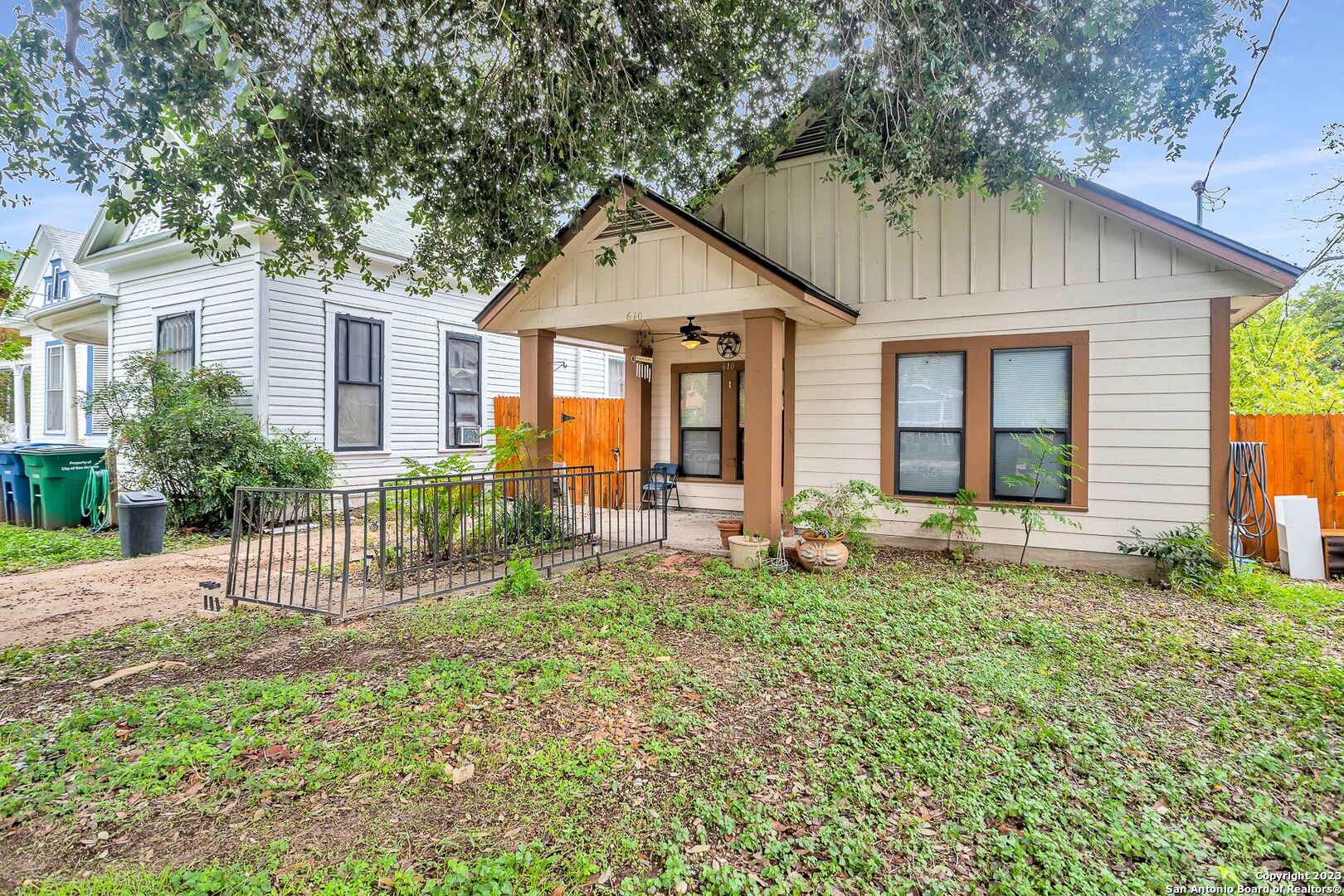 Photo of 610 Mason St in San Antonio, TX