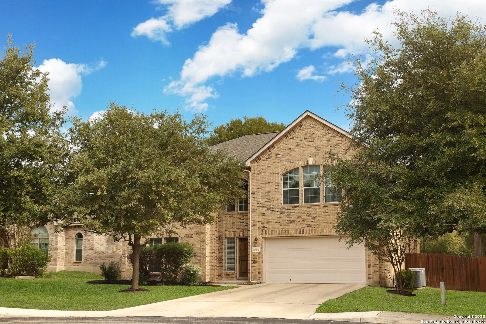 Photo of 16406 La Madera Rio in Helotes, TX