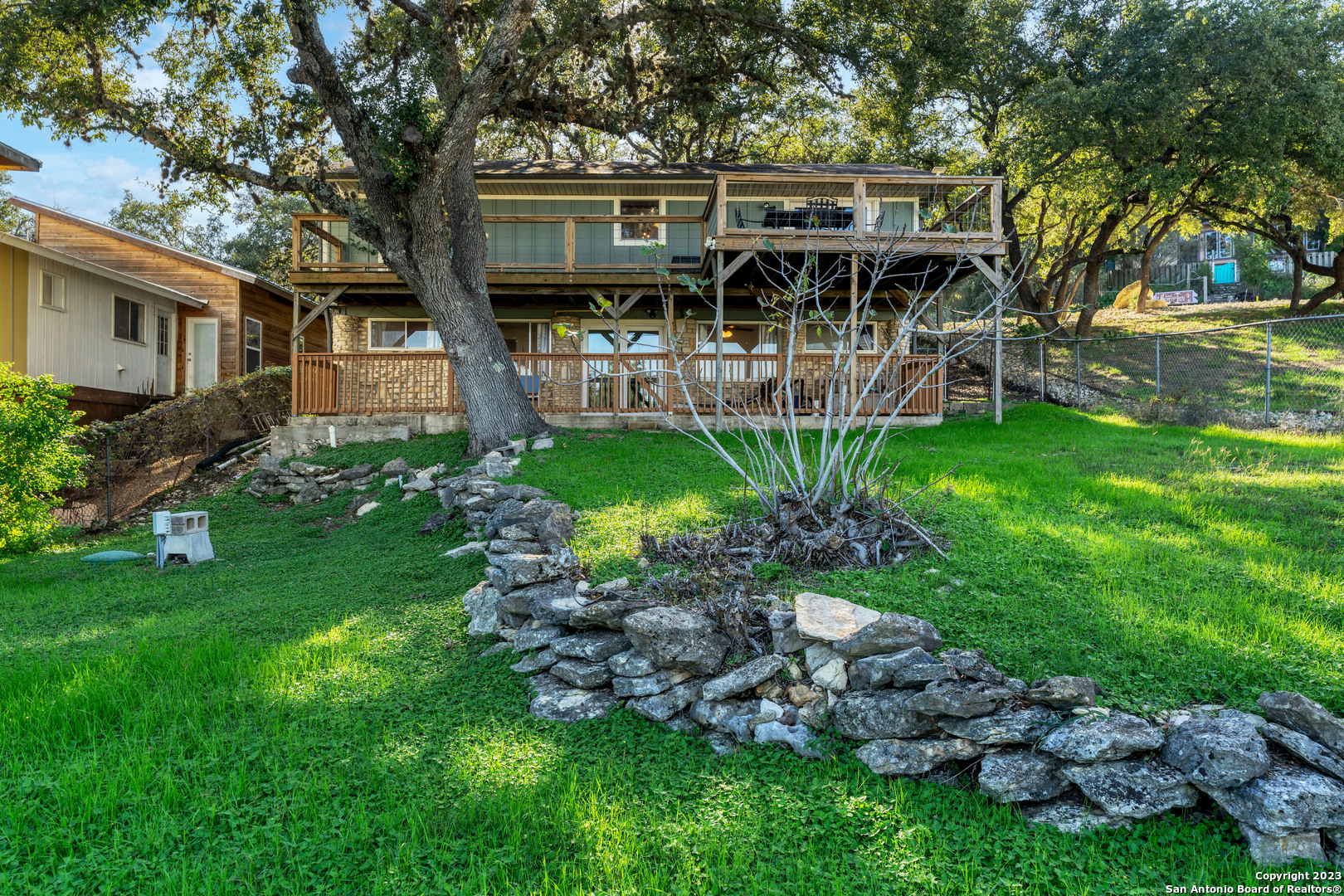 Photo of 1111 Hillcrest Frst in Canyon Lake, TX