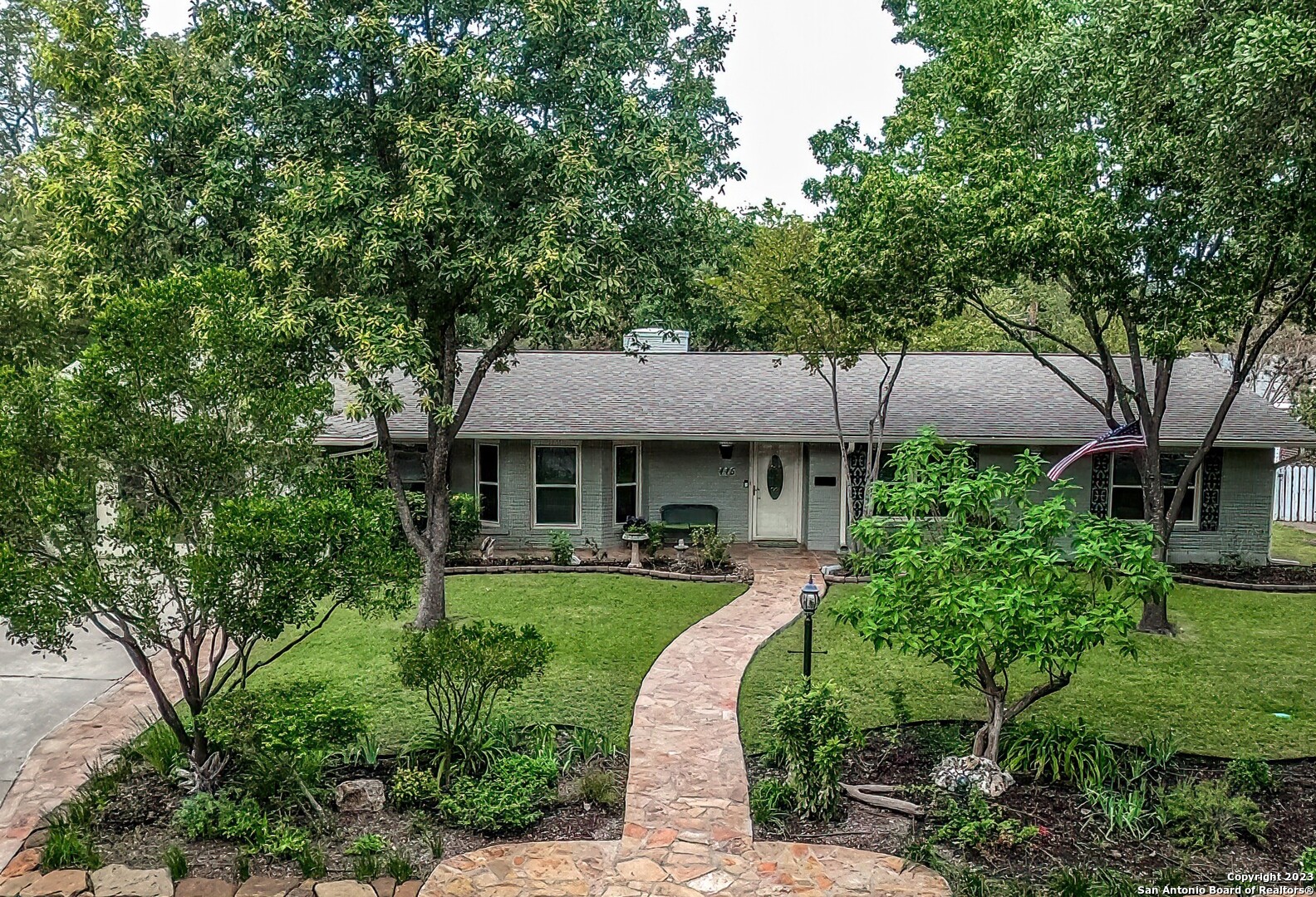 Photo of 115 Tyrol Pl in San Antonio, TX