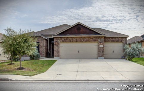 Photo of 135 Ruger Path in New Braunfels, TX
