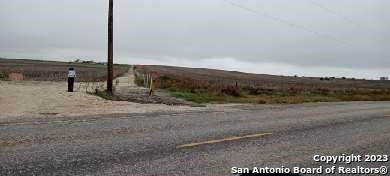 Photo of 12050 Fm 471 in Lacoste, TX