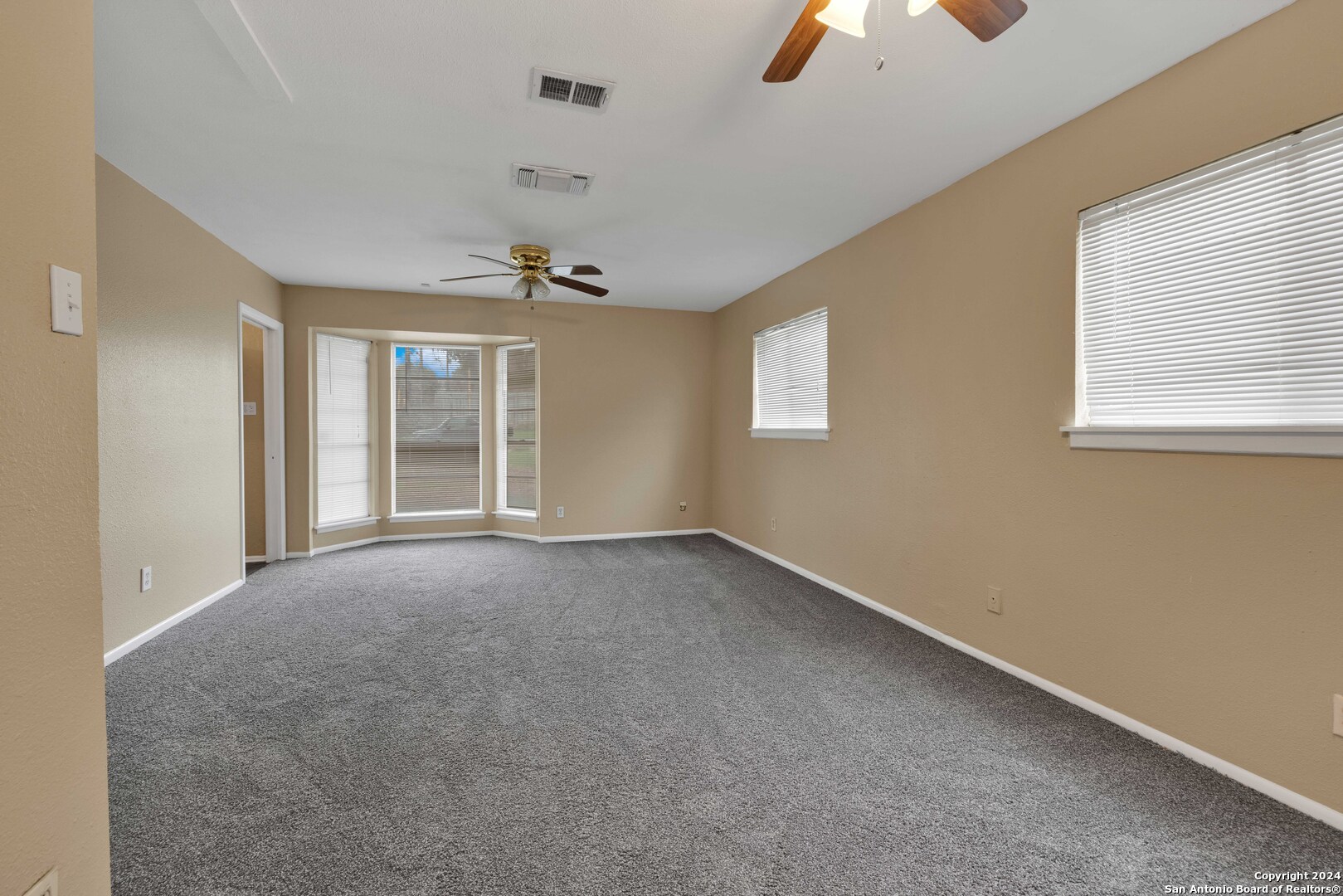If you have additional questions regarding 4939 CAMBRAY DR  in San Antonio or would like to tour the property with us call 800-660-1022 and reference MLS# 1742717.