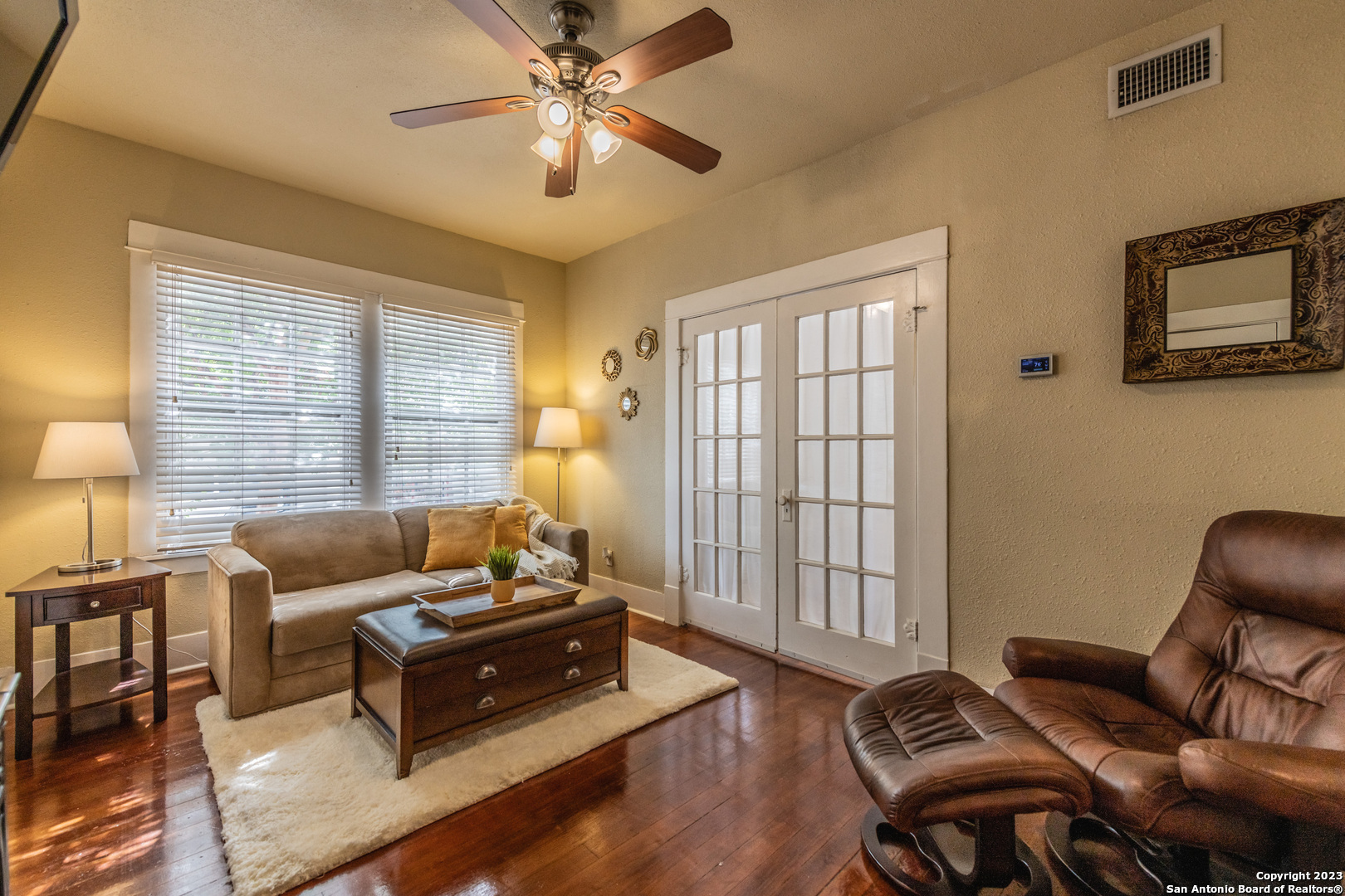 Madison Condos are TRULY in the HEART of King William Historic District in Southtown San Antonio! Enjoy a walkable lifestyle with coffee shops, restaurants, shopping and more just steps from your front door. This studio condo is perfect for a minimalist urban lifestyle, second home or a downtown crash pad!