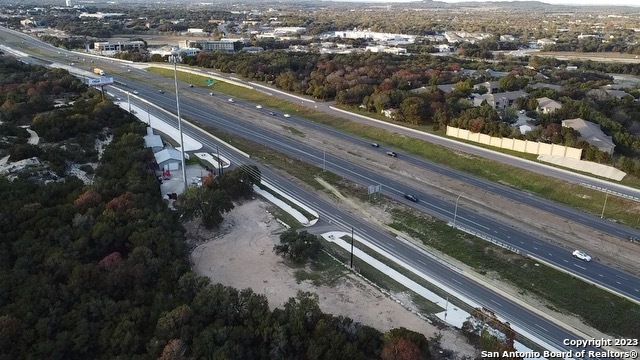 Photo of 33565 Interstate 10 in Boerne, TX